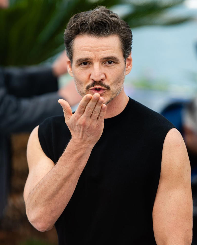 Pedro Pascal New Tab Extension Preview Dark